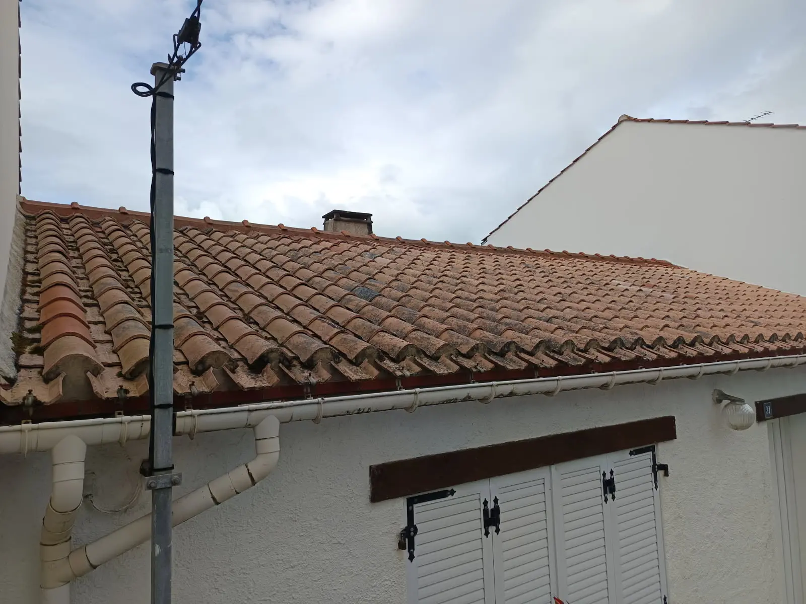 Avant - Nettoyage de toiture